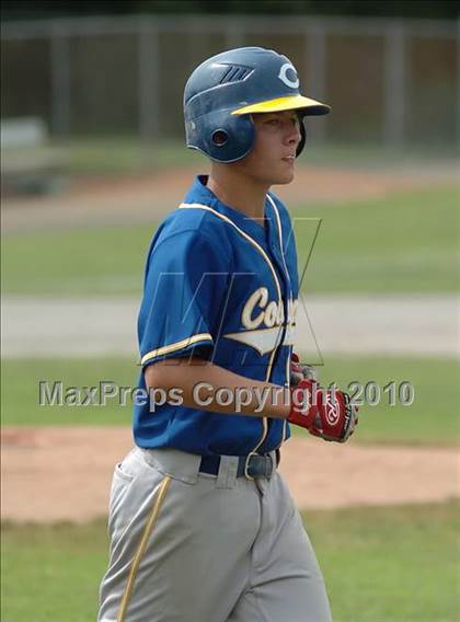 Thumbnail 2 in Haddam-Killingworth vs. Holy Cross (CIAC Class M Quarterfinal) photogallery.