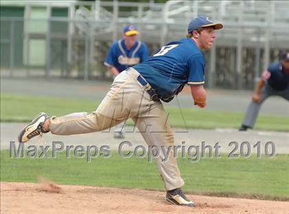 Thumbnail 1 in Haddam-Killingworth vs. Holy Cross (CIAC Class M Quarterfinal) photogallery.