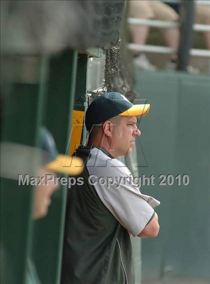 Thumbnail 1 in Haddam-Killingworth vs. Holy Cross (CIAC Class M Quarterfinal) photogallery.