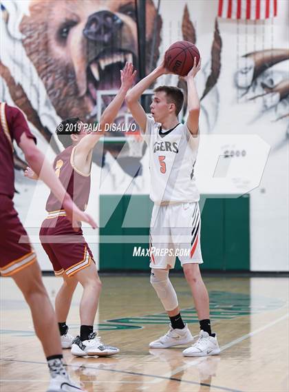 Thumbnail 1 in Grand Junction vs. Rocky Mountain photogallery.