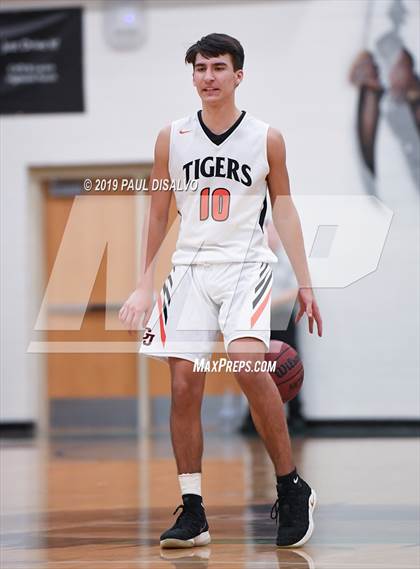 Thumbnail 3 in Grand Junction vs. Rocky Mountain photogallery.