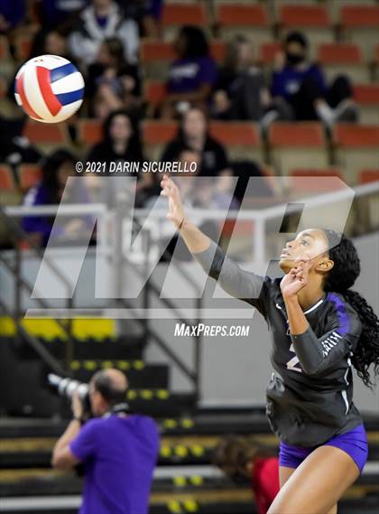 Thumbnail 2 in Canyon del Oro vs Notre Dame Prep (AIA 4A Final) photogallery.