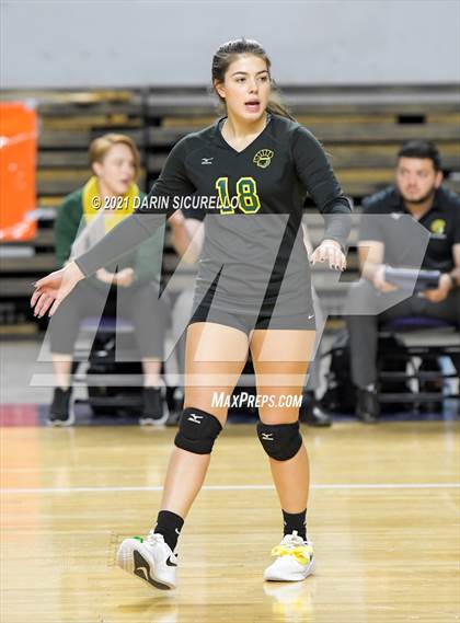 Thumbnail 1 in Canyon del Oro vs Notre Dame Prep (AIA 4A Final) photogallery.