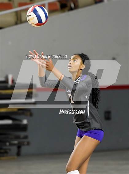 Thumbnail 2 in Canyon del Oro vs Notre Dame Prep (AIA 4A Final) photogallery.