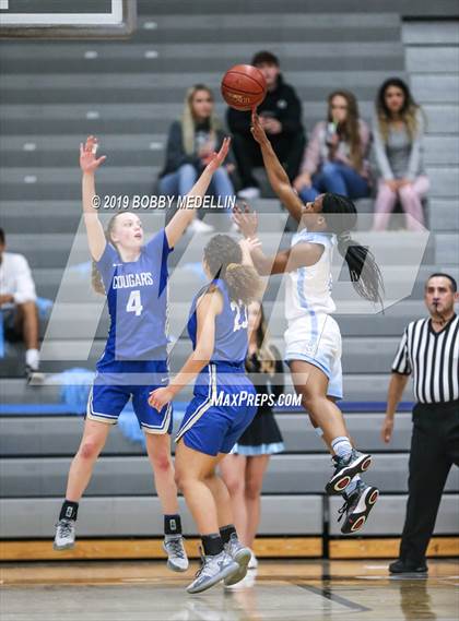 Thumbnail 1 in Clovis North vs. Clovis (CIF D1 Central Section Playoff) photogallery.