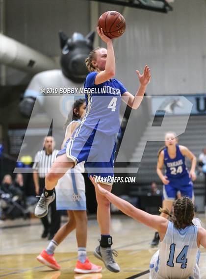 Thumbnail 2 in Clovis North vs. Clovis (CIF D1 Central Section Playoff) photogallery.