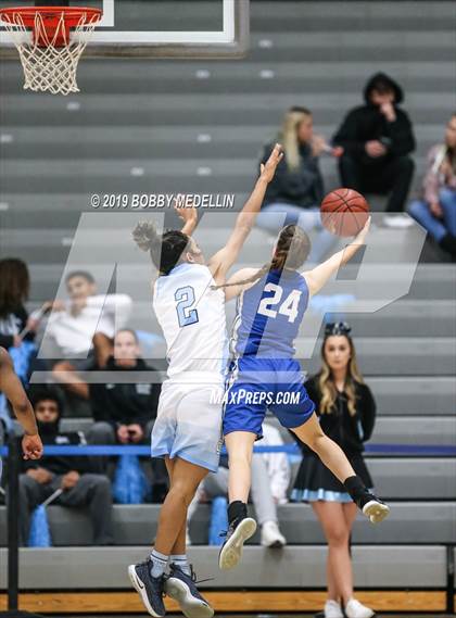 Thumbnail 2 in Clovis North vs. Clovis (CIF D1 Central Section Playoff) photogallery.