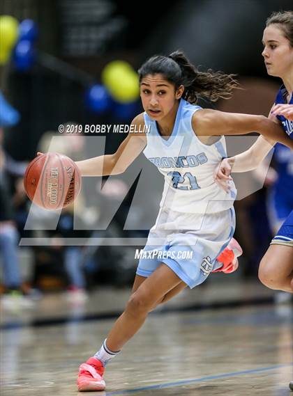 Thumbnail 3 in Clovis North vs. Clovis (CIF D1 Central Section Playoff) photogallery.