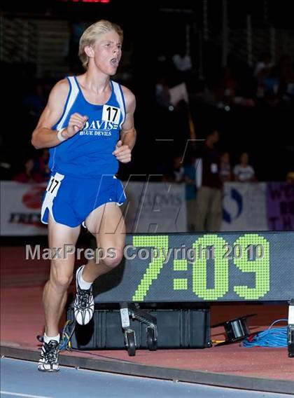 Thumbnail 1 in CIF State Championships (3200M)  photogallery.