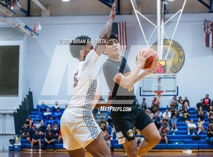 Thumbnail 2 in St. Louis vs. Nanakuli (HHSAA Division 1 Quarterfinal) photogallery.