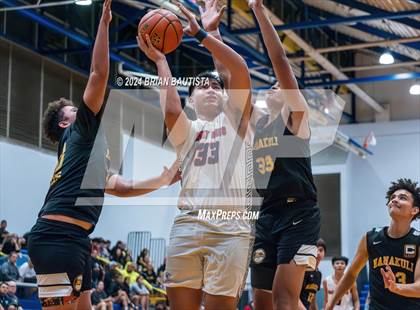 Thumbnail 2 in St. Louis vs. Nanakuli (HHSAA Division 1 Quarterfinal) photogallery.