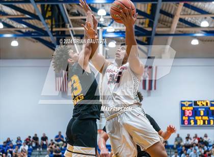 Thumbnail 1 in St. Louis vs. Nanakuli (HHSAA Division 1 Quarterfinal) photogallery.
