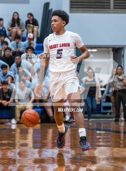 Thumbnail 3 in St. Louis vs. Nanakuli (HHSAA Division 1 Quarterfinal) photogallery.