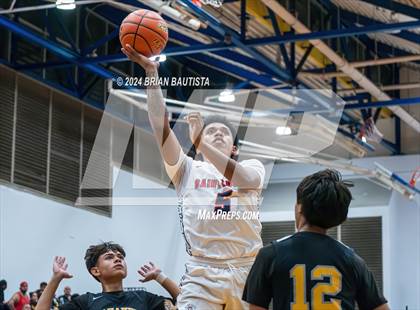 Thumbnail 1 in St. Louis vs. Nanakuli (HHSAA Division 1 Quarterfinal) photogallery.