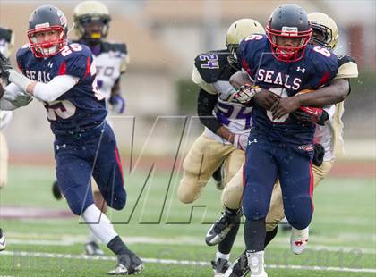 Thumbnail 2 in Selinsgrove vs. University Prep (PIAA Class 3A Playoffs) photogallery.