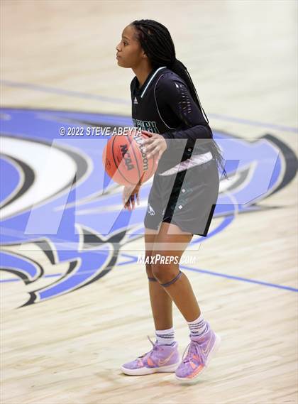 Thumbnail 3 in Pine Creek @ Grandview (CHSAA 5A State - Sweet 16) photogallery.