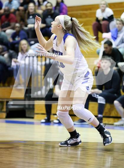 Thumbnail 1 in Pine Creek @ Grandview (CHSAA 5A State - Sweet 16) photogallery.