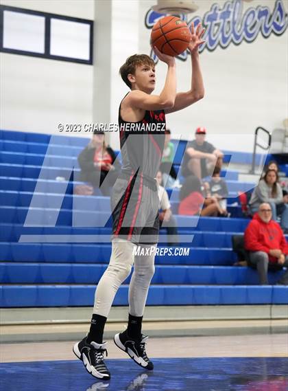 Thumbnail 3 in La Grange vs. Hargrave (Mike Dacus Classic) photogallery.