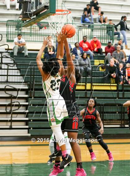 Thumbnail 1 in South Grand Prairie @ DeSoto photogallery.
