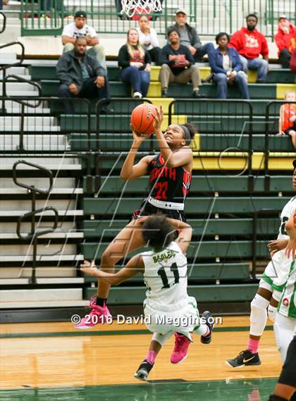 Thumbnail 1 in South Grand Prairie @ DeSoto photogallery.