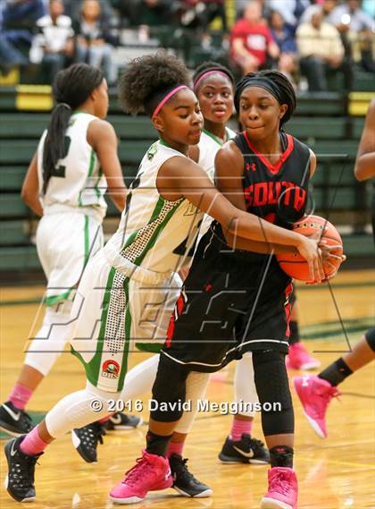Thumbnail 2 in South Grand Prairie @ DeSoto photogallery.