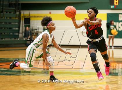 Thumbnail 3 in South Grand Prairie @ DeSoto photogallery.