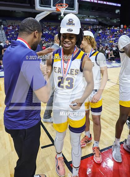 Thumbnail 3 in Oak Cliff Faith Family Academy vs. Washington (UIL 4A Basketball State Final Medal Ceremony) photogallery.
