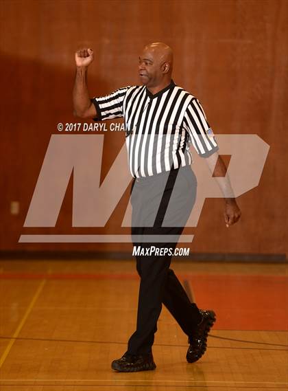 Thumbnail 2 in Flintridge Sacred Heart vs Executive Prep (Poly Tournament) photogallery.