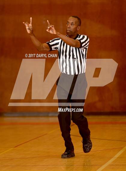 Thumbnail 3 in Flintridge Sacred Heart vs Executive Prep (Poly Tournament) photogallery.