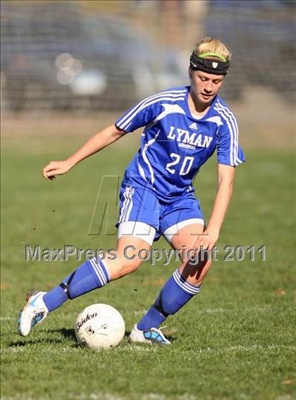 Thumbnail 2 in Lyman Memorial @ Northwest Catholic (CIAC Class M Quarterfinal) photogallery.