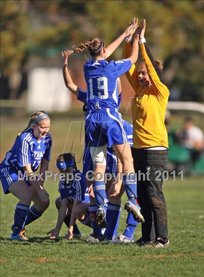 Thumbnail 1 in Lyman Memorial @ Northwest Catholic (CIAC Class M Quarterfinal) photogallery.