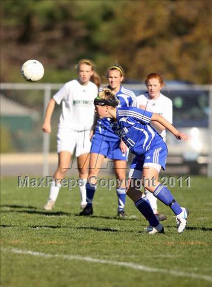 Thumbnail 3 in Lyman Memorial @ Northwest Catholic (CIAC Class M Quarterfinal) photogallery.