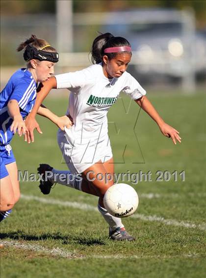 Thumbnail 2 in Lyman Memorial @ Northwest Catholic (CIAC Class M Quarterfinal) photogallery.