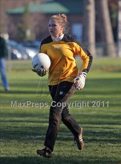 Thumbnail 2 in Lyman Memorial @ Northwest Catholic (CIAC Class M Quarterfinal) photogallery.