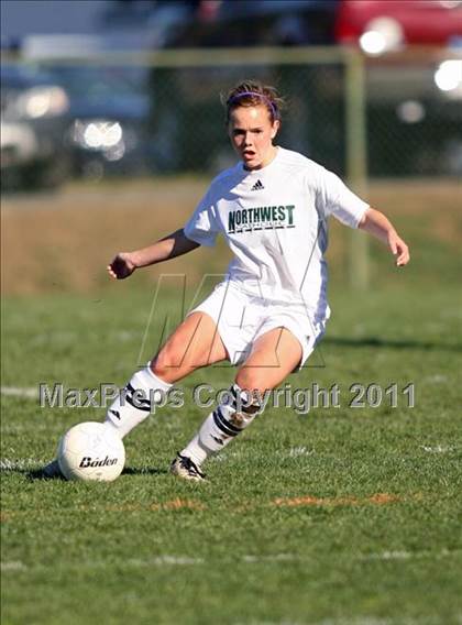 Thumbnail 2 in Lyman Memorial @ Northwest Catholic (CIAC Class M Quarterfinal) photogallery.