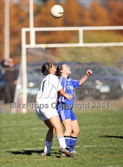 Thumbnail 2 in Lyman Memorial @ Northwest Catholic (CIAC Class M Quarterfinal) photogallery.