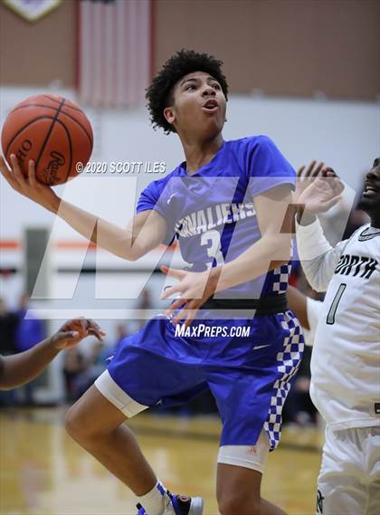 Thumbnail 3 in Chillicothe vs. Pickerington North (OHSAA D1 District Semifinal) photogallery.