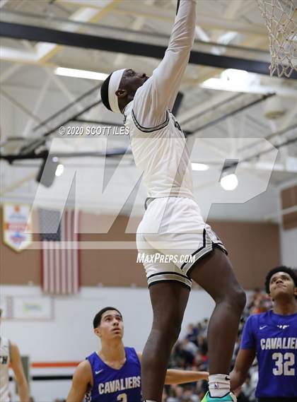Thumbnail 1 in Chillicothe vs. Pickerington North (OHSAA D1 District Semifinal) photogallery.