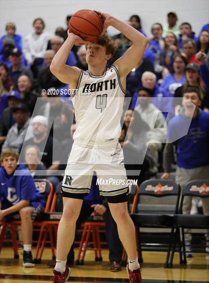 Thumbnail 1 in Chillicothe vs. Pickerington North (OHSAA D1 District Semifinal) photogallery.