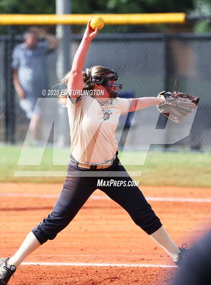 Thumbnail 2 in Lassiter At Sprayberry photogallery.