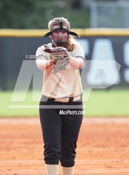 Thumbnail 2 in Lassiter At Sprayberry photogallery.