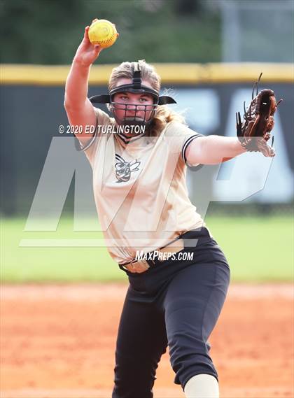 Thumbnail 2 in Lassiter At Sprayberry photogallery.