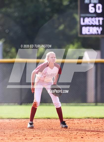 Thumbnail 3 in Lassiter At Sprayberry photogallery.