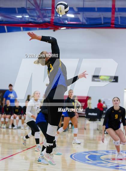 Thumbnail 1 in East Noble vs. Churubusco (West Noble Invite) photogallery.