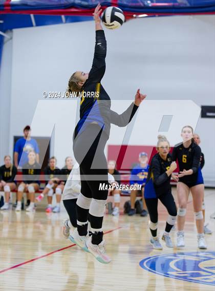 Thumbnail 3 in East Noble vs. Churubusco (West Noble Invite) photogallery.