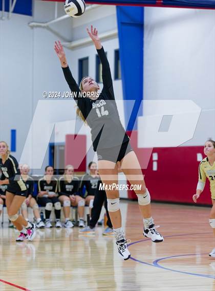 Thumbnail 1 in East Noble vs. Churubusco (West Noble Invite) photogallery.