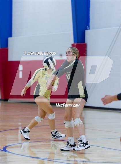 Thumbnail 1 in East Noble vs. Churubusco (West Noble Invite) photogallery.