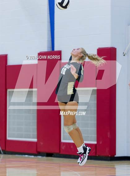 Thumbnail 2 in East Noble vs. Churubusco (West Noble Invite) photogallery.