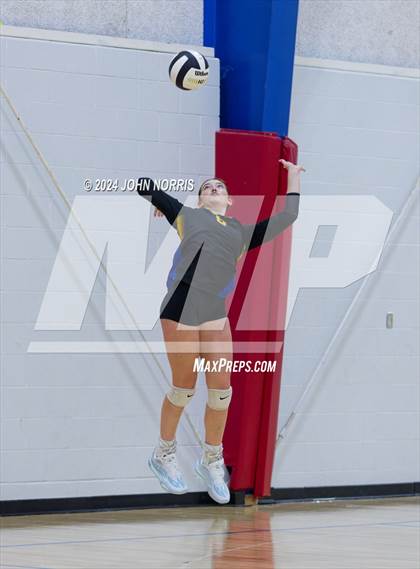 Thumbnail 1 in East Noble vs. Churubusco (West Noble Invite) photogallery.