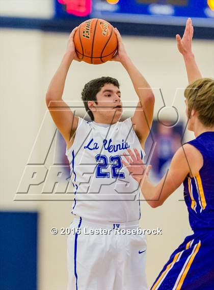 Thumbnail 2 in Navarro @ La Vernia photogallery.